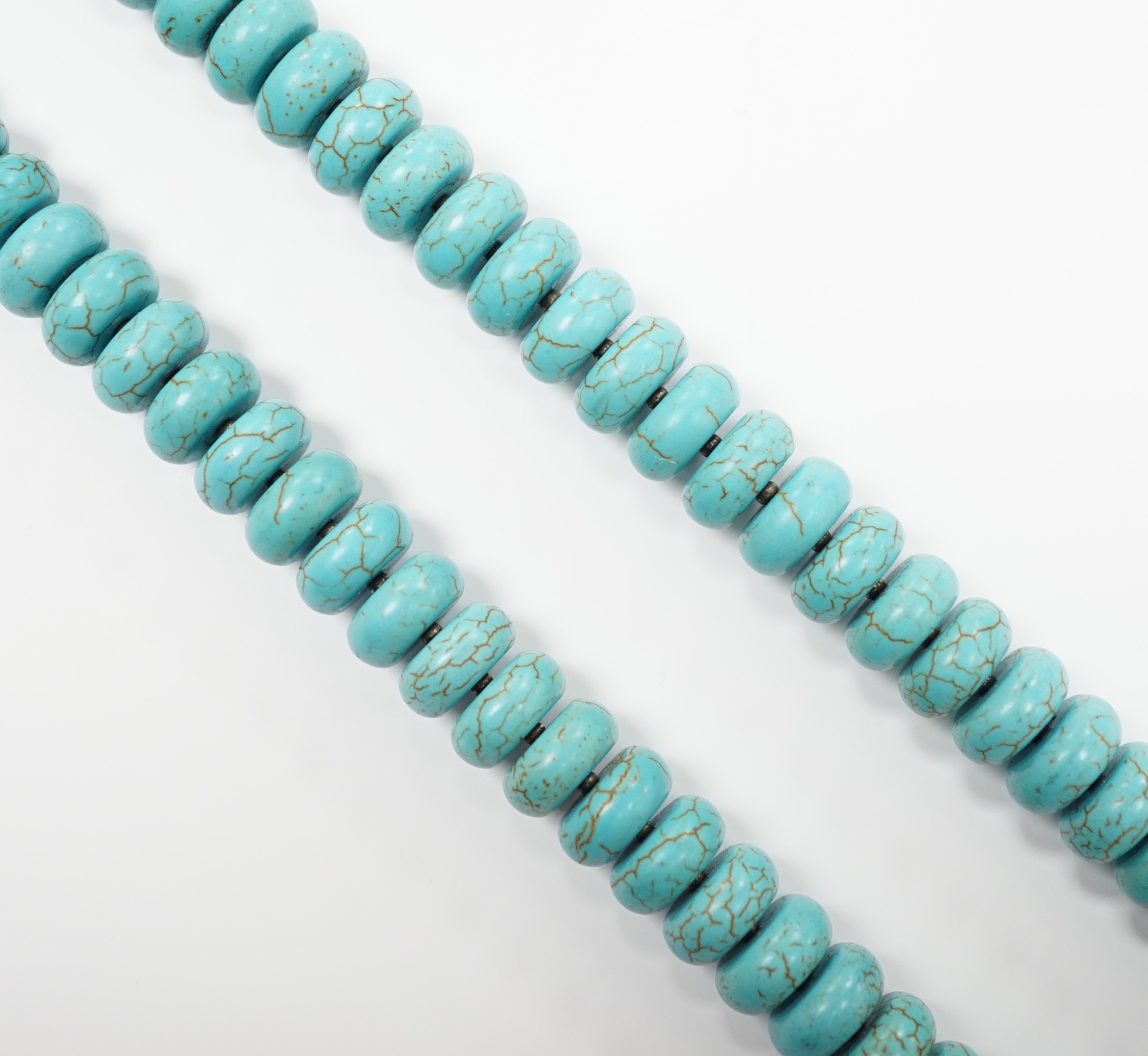 A Navaho turquoise necklace, 45cm.